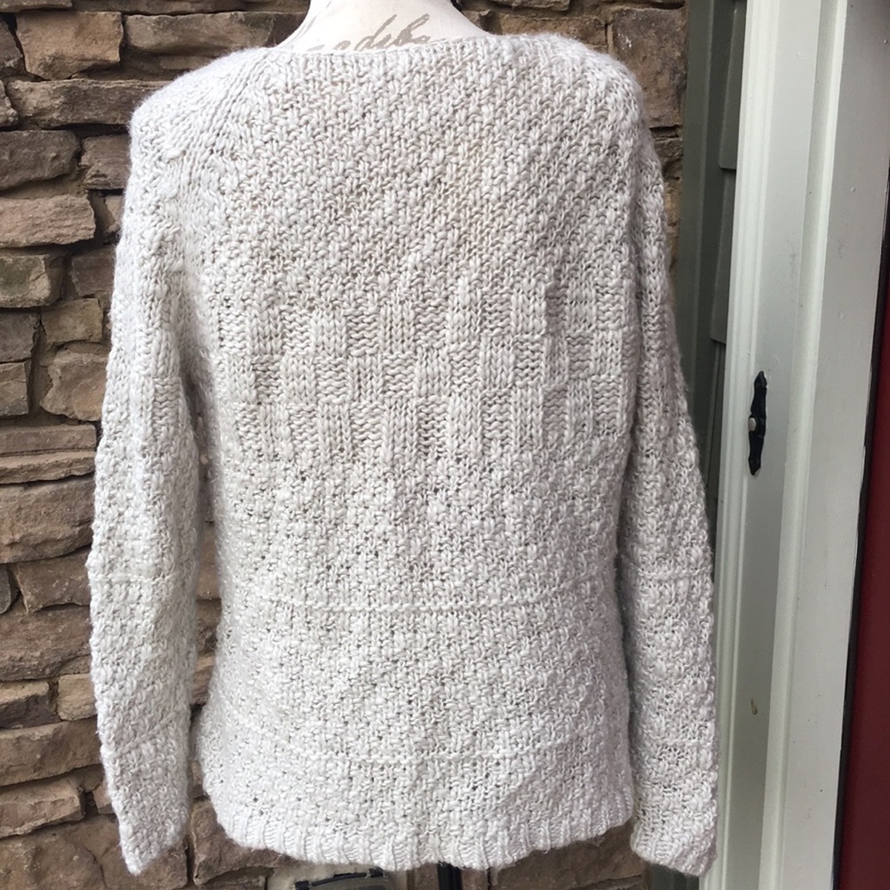 CHICO’S pullover sweater - Picture 3 of 4
